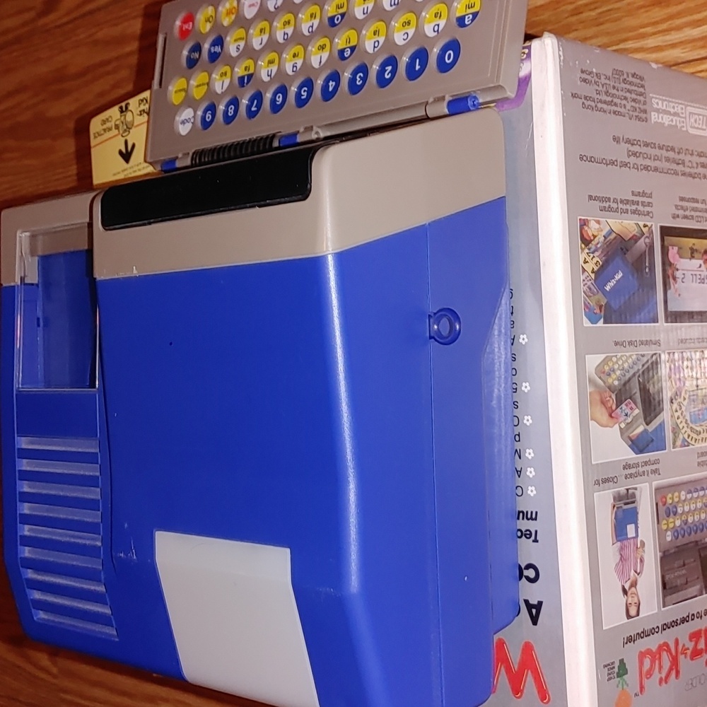 '80s computer with cards cartridges and instructions wiz kids - Picture 6 of 11